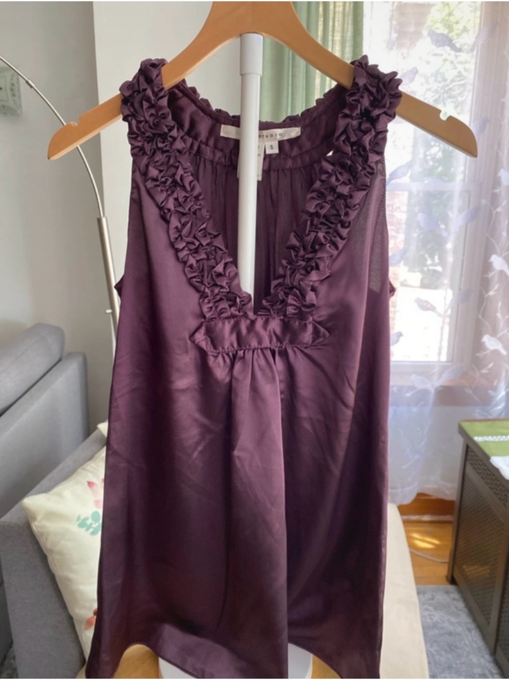 Kenar Sleeveless Ruffle-Trim Blouse in Plum